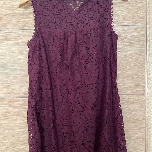 Lace dress, looks extra small - Picture 2 of 2